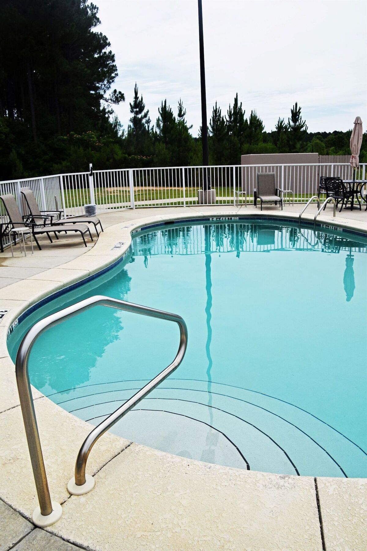 Best Western Dothan Inn & Suites Exterior foto
